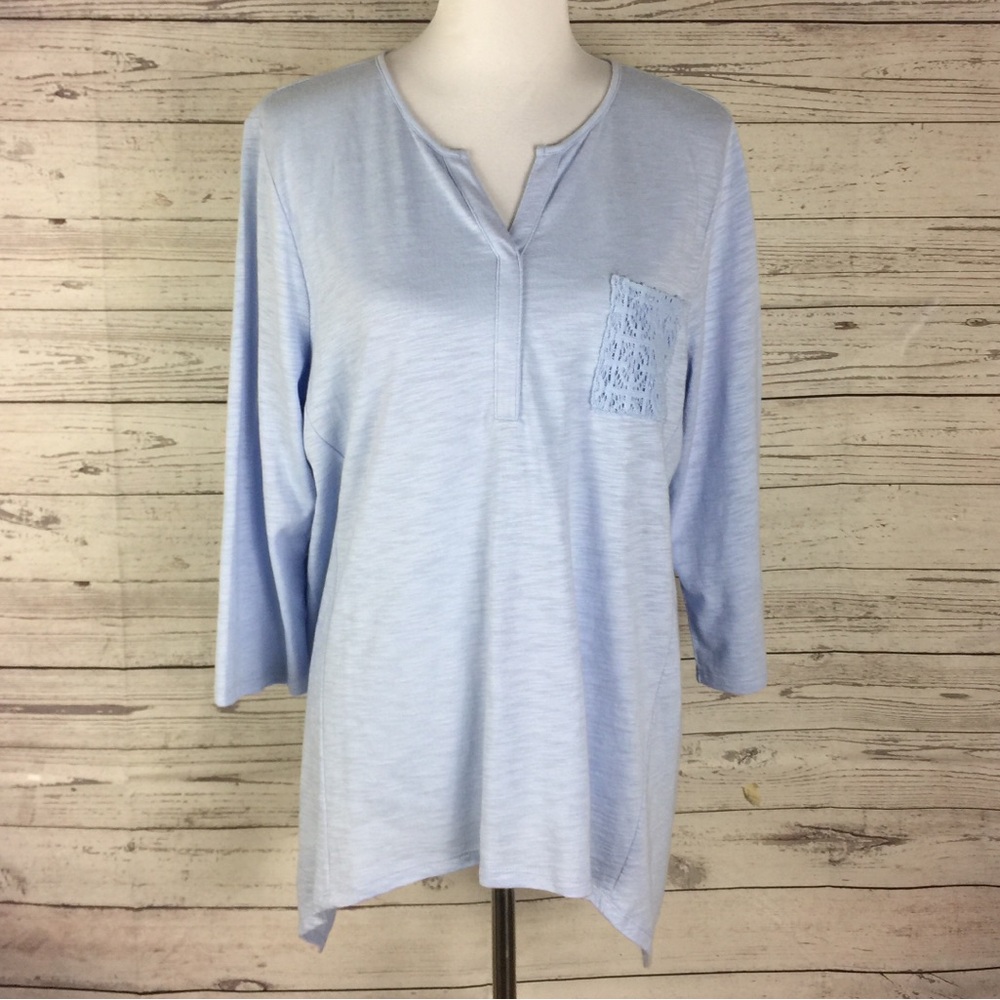 Chico’s Women’s Blue 3/4 Sleeve Lace Detail Asymmetrical Hem Stretch Knit Top
